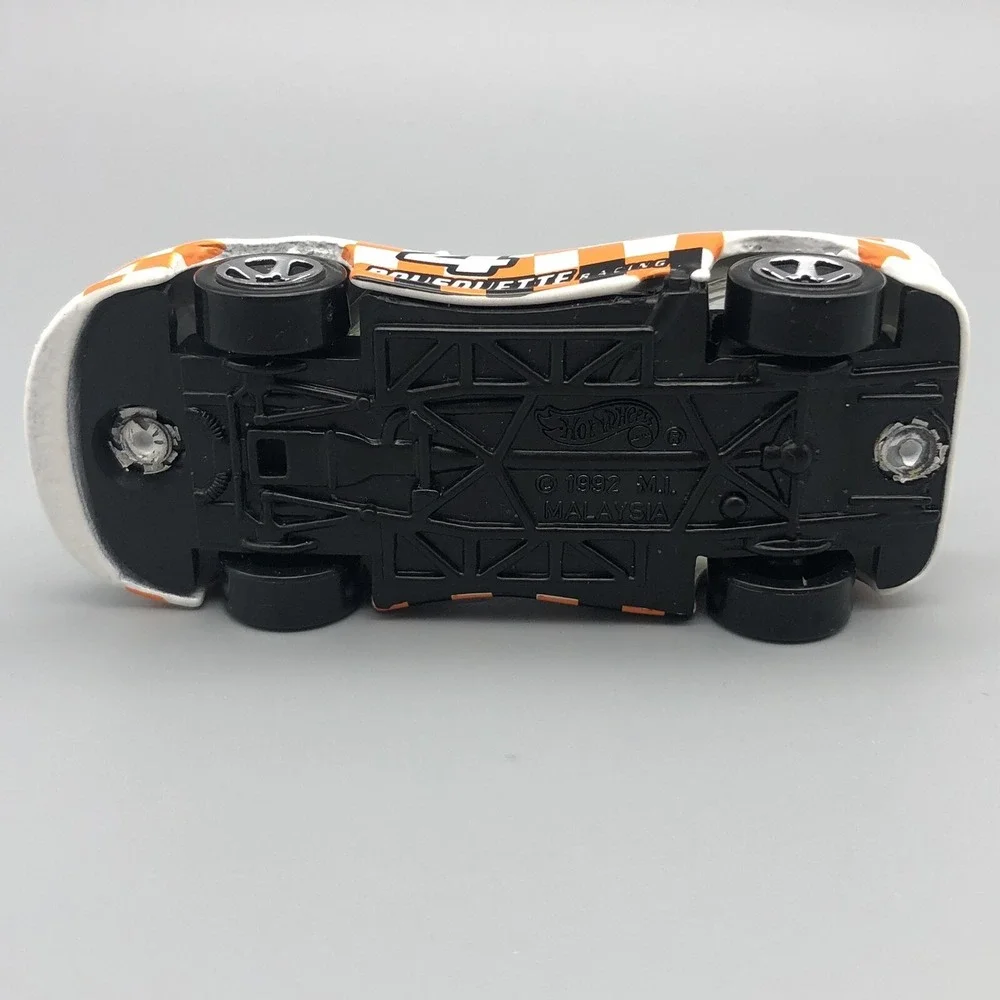 Hot Wheels Chevrolet Chevy Camaro White Orange Race Car Bousquette Diecast 1/64
